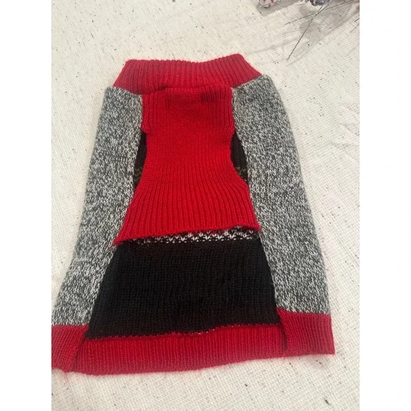 Petrageous Designs Dog Sweater Red Truck Christmas Tree Knit Holiday Small - Picture 3 of 5